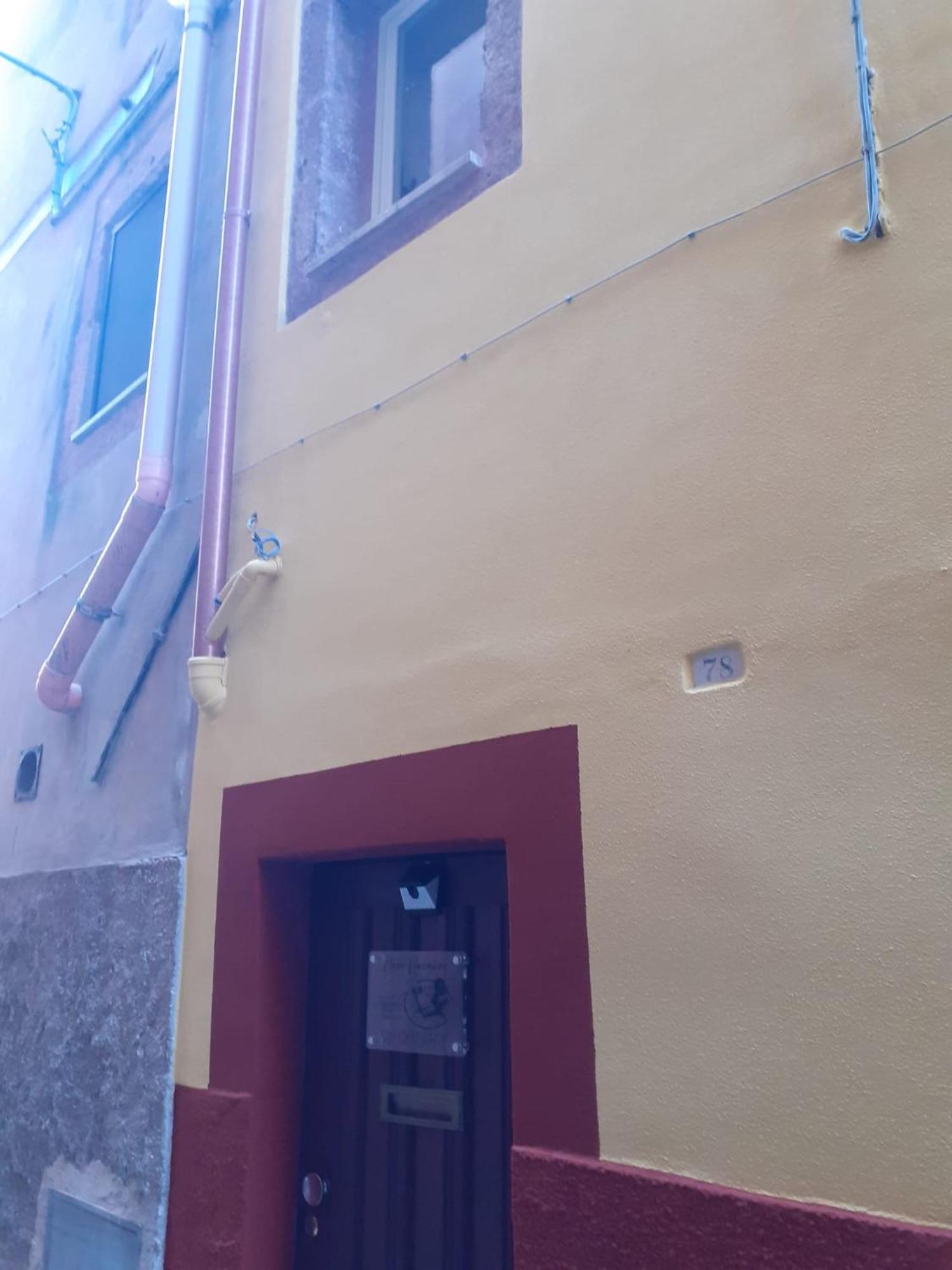 Casa Vacanze Su Sorighe. Bosa Exterior foto